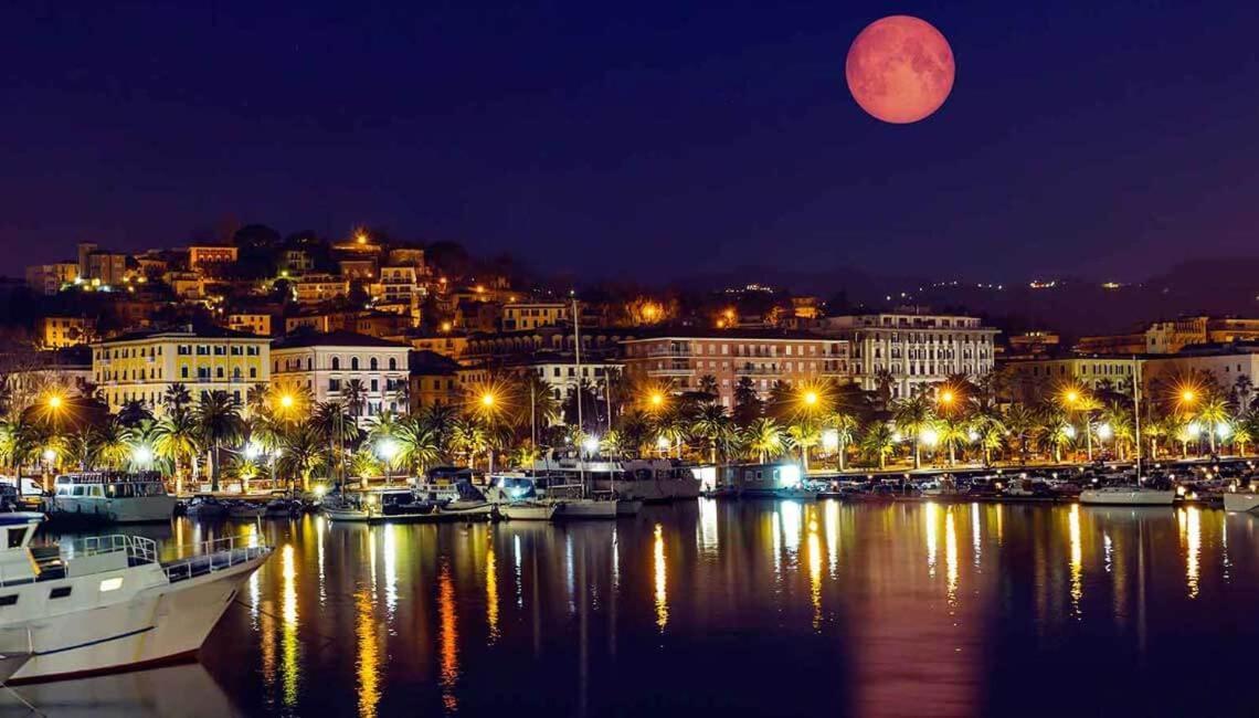 Bed And Boat Holiday Hotel La Spezia Exterior foto